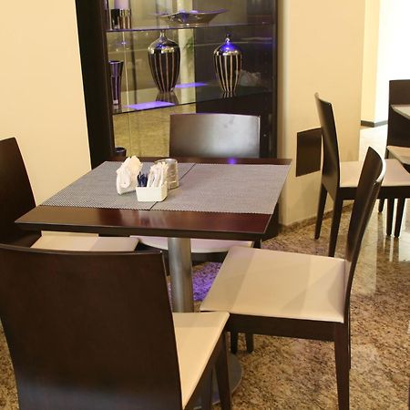 Zoom Apartments Hotel Cordoba Exterior photo